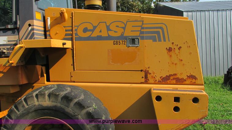 image for item AY9756 1998 Case 621B wheel loader