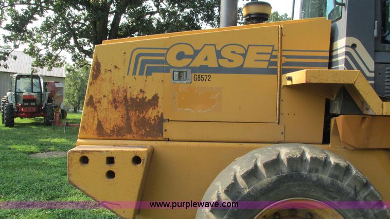 image for item AY9756 1998 Case 621B wheel loader