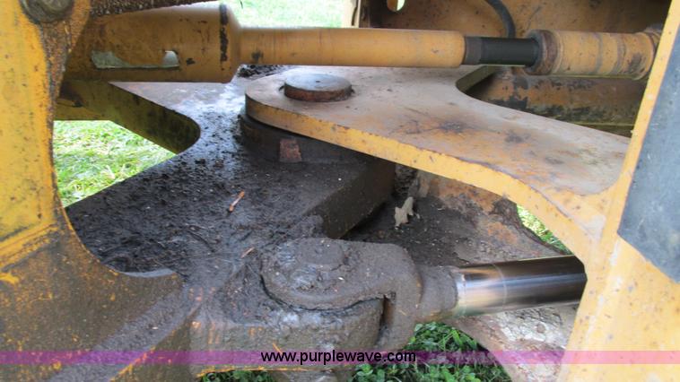 image for item AY9756 1998 Case 621B wheel loader