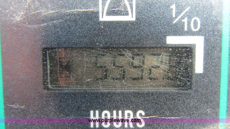 image for item AY9756 1998 Case 621B wheel loader