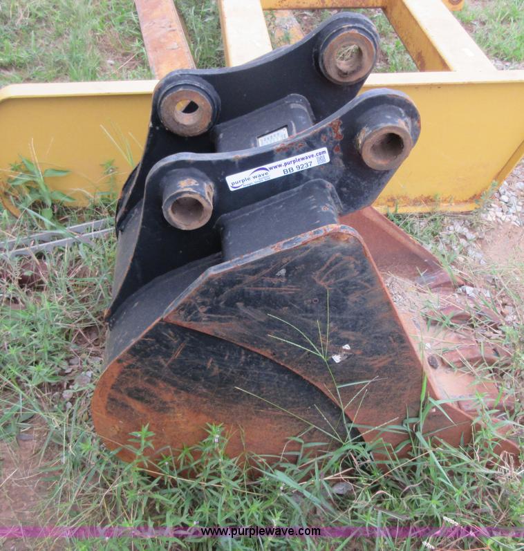 image for item BB9237 Bobcat excavator bucket