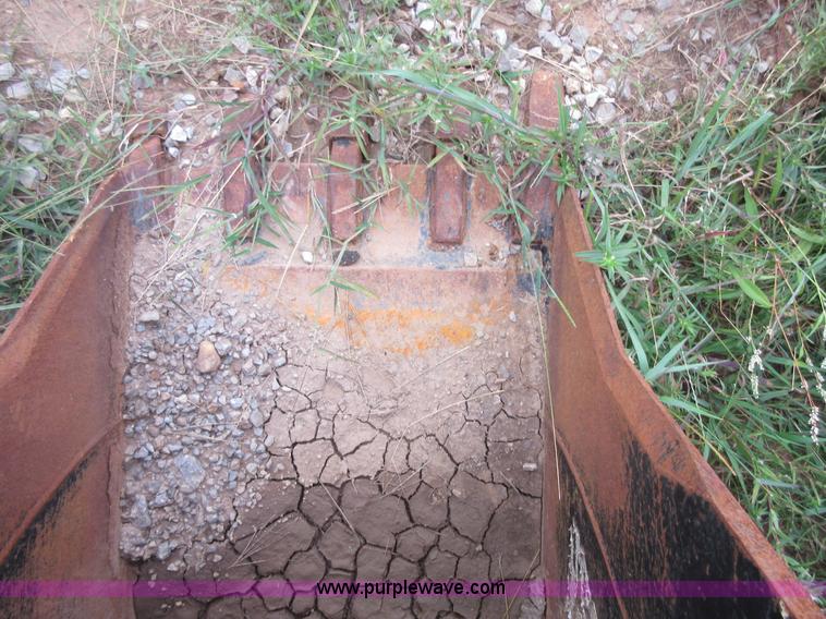 image for item BB9237 Bobcat excavator bucket