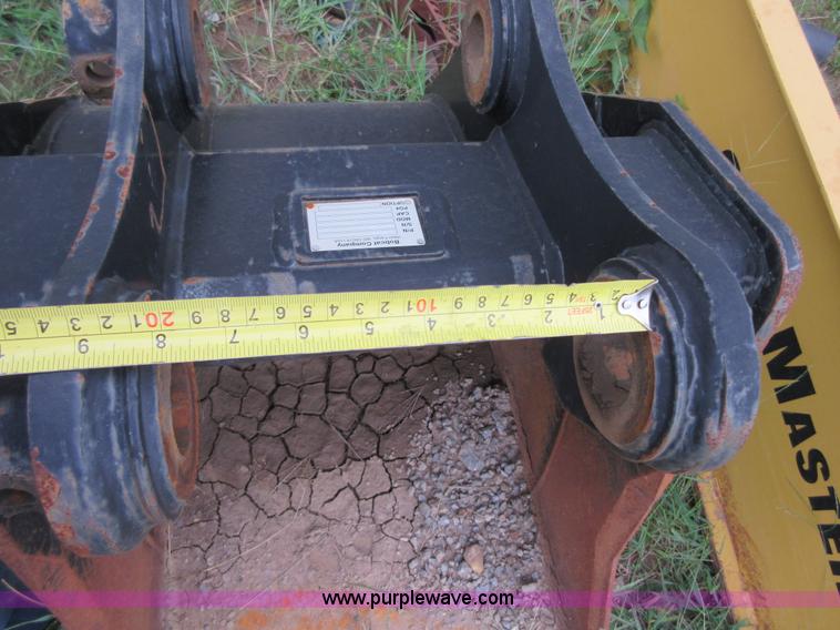 image for item BB9237 Bobcat excavator bucket