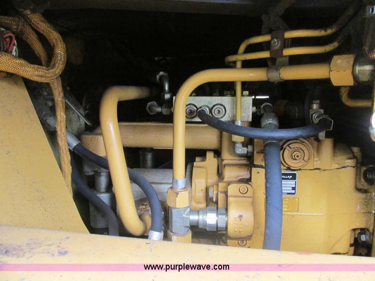 image for item BS9156 2001 Caterpillar 953C track loader