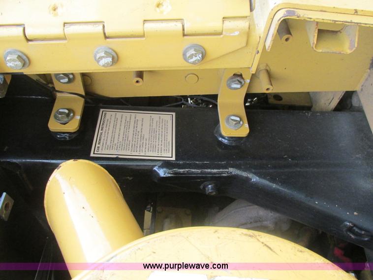 image for item BS9156 2001 Caterpillar 953C track loader
