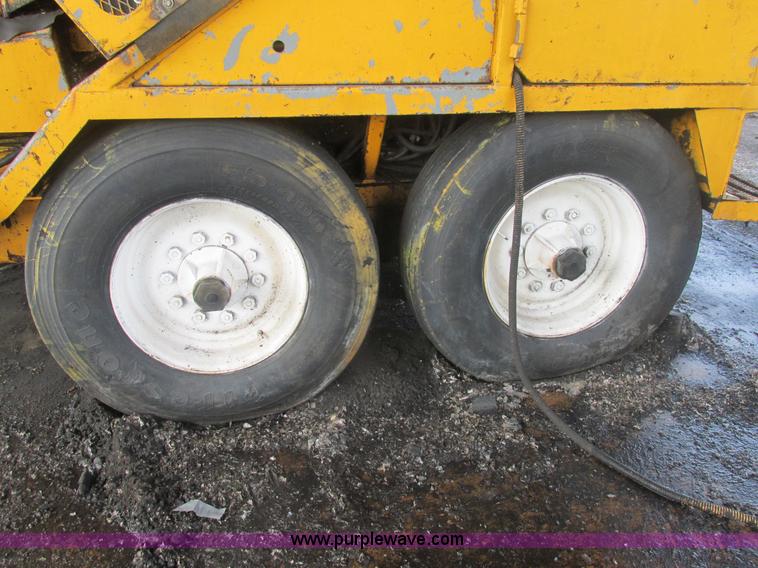 image for item BS9157 1998 Beast Bandit 3680 grinder/recycler