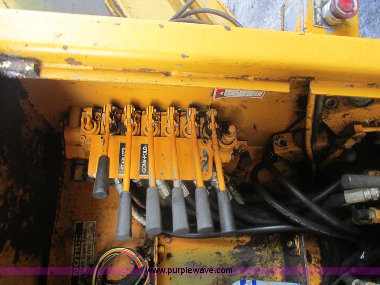 image for item BS9157 1998 Beast Bandit 3680 grinder/recycler