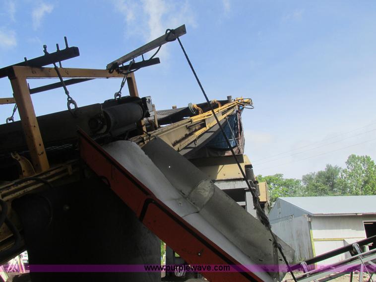 image for item BS9157 1998 Beast Bandit 3680 grinder/recycler