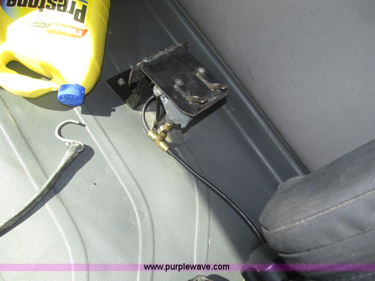 image for item H1178 2006 Freightliner Business Class M2 water truck