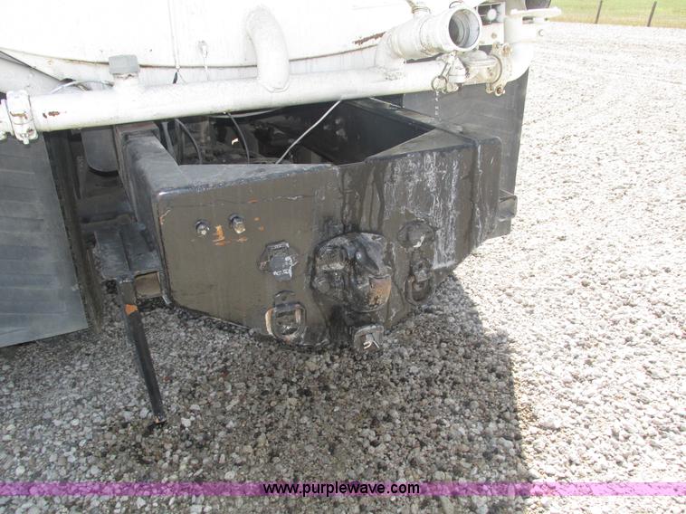 image for item H1178 2006 Freightliner Business Class M2 water truck