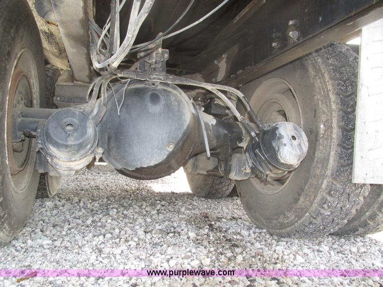 image for item H1178 2006 Freightliner Business Class M2 water truck