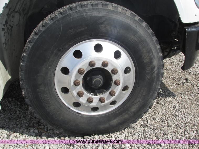 image for item H1178 2006 Freightliner Business Class M2 water truck