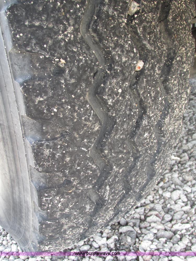 image for item H1178 2006 Freightliner Business Class M2 water truck