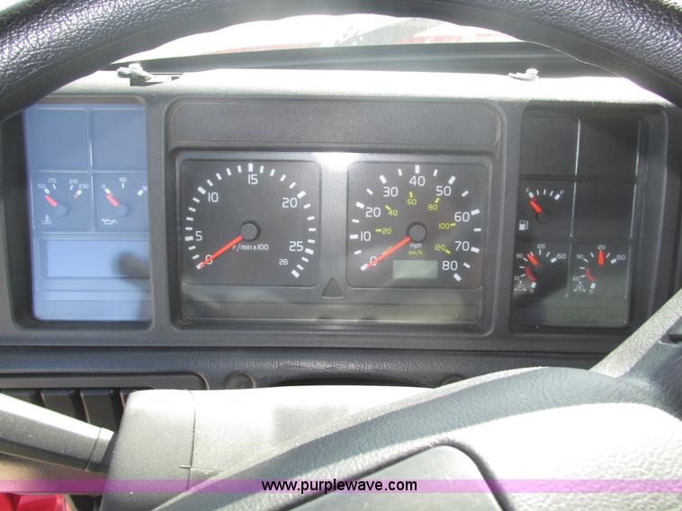 image for item H1179 2002 Volvo VNM water truck