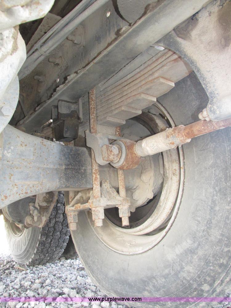 image for item H1179 2002 Volvo VNM water truck