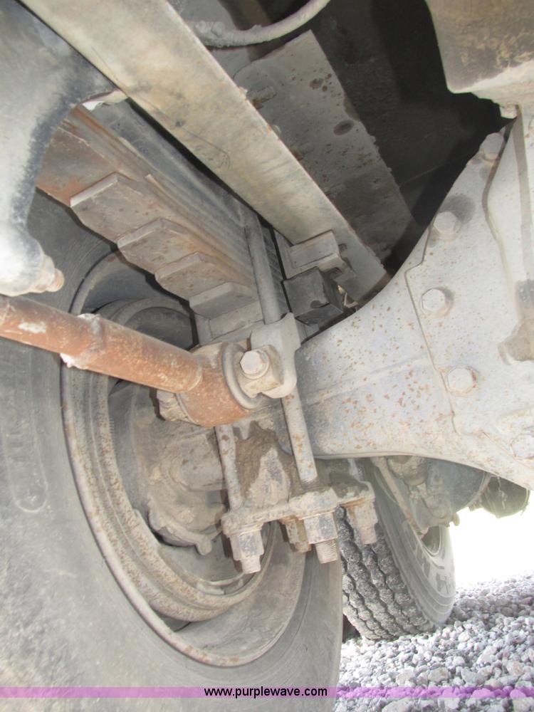 image for item H1179 2002 Volvo VNM water truck