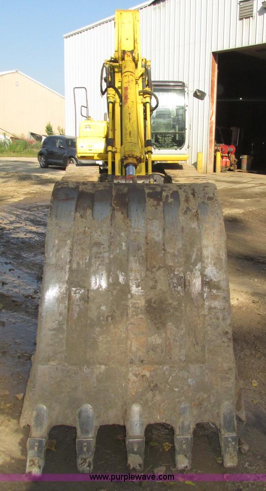 image for item H1185 2002 Kobelco SK210LC excavator