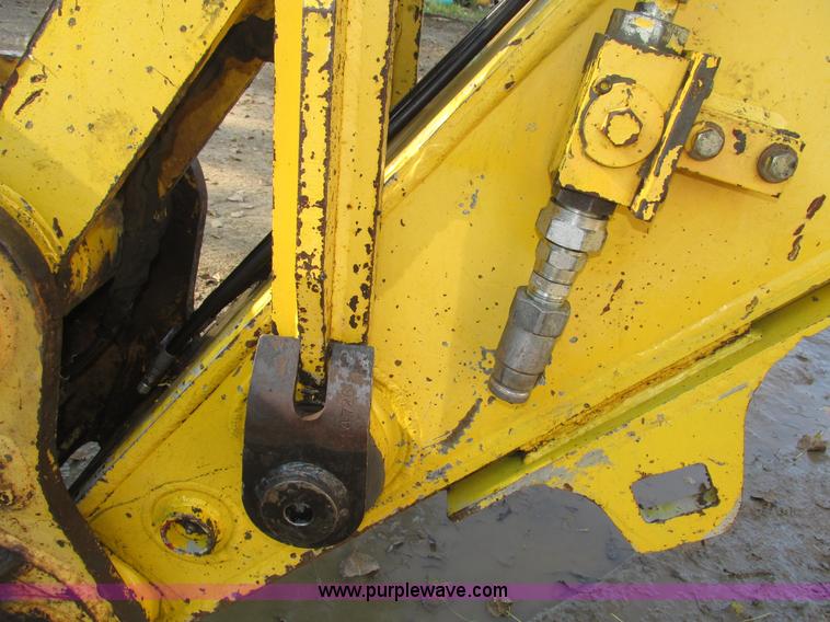 image for item H1185 2002 Kobelco SK210LC excavator