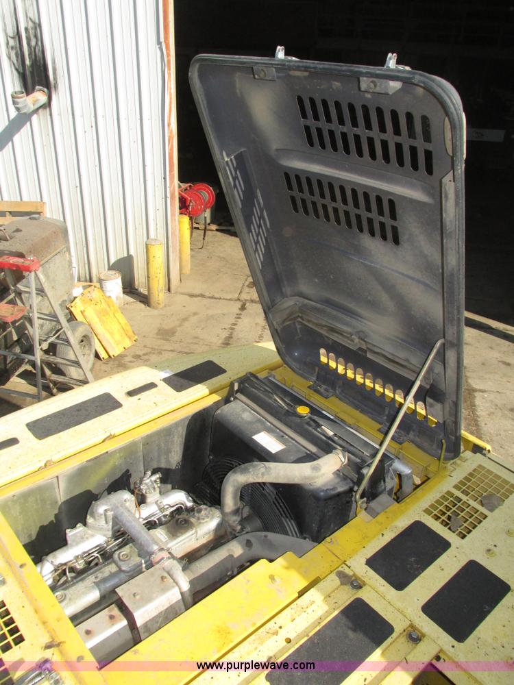 image for item H1185 2002 Kobelco SK210LC excavator