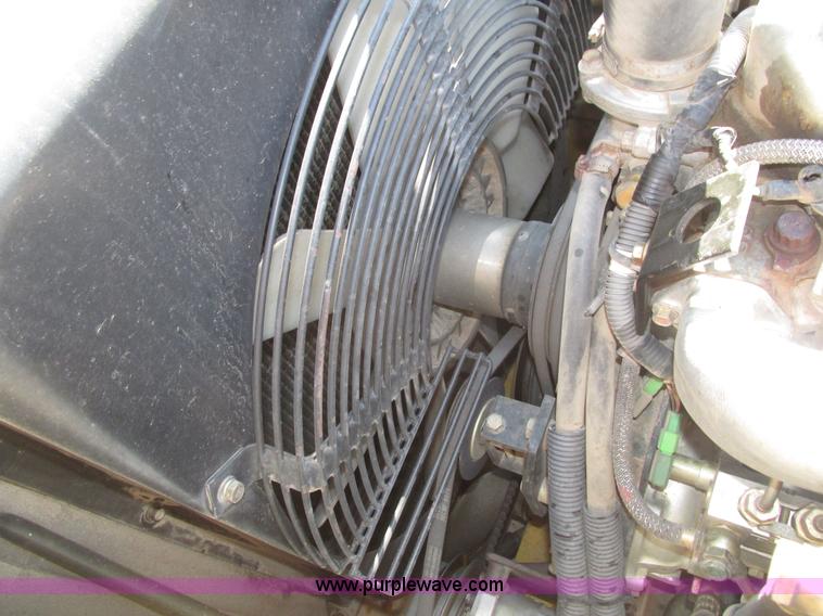 image for item H1185 2002 Kobelco SK210LC excavator