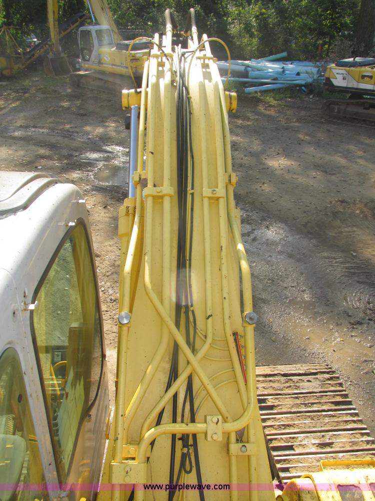 image for item H1185 2002 Kobelco SK210LC excavator