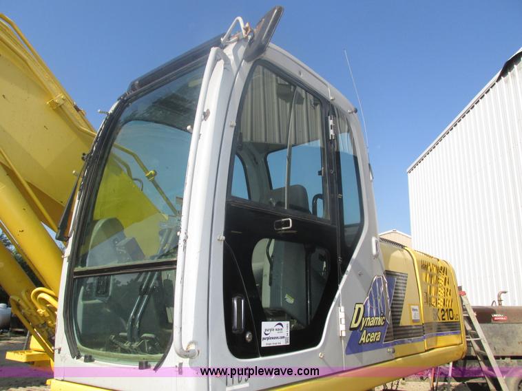 image for item H1185 2002 Kobelco SK210LC excavator