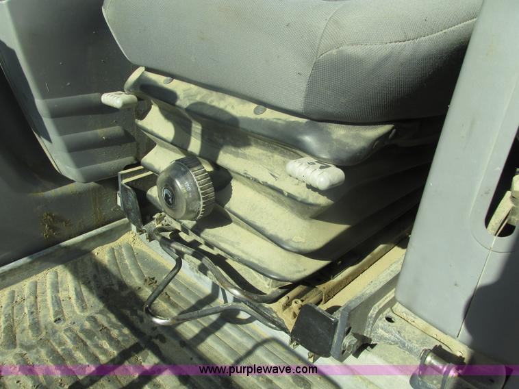 image for item H1185 2002 Kobelco SK210LC excavator