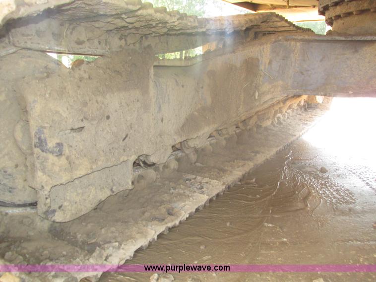 image for item H1185 2002 Kobelco SK210LC excavator