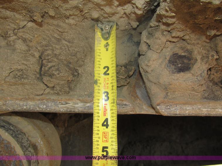 image for item H1185 2002 Kobelco SK210LC excavator