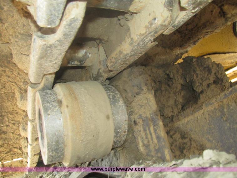 image for item H1185 2002 Kobelco SK210LC excavator