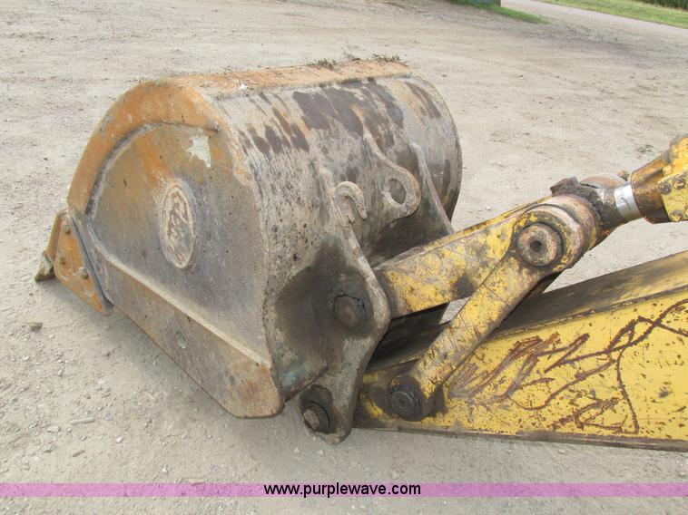 image for item H1186 Kobelco SK150LC excavator