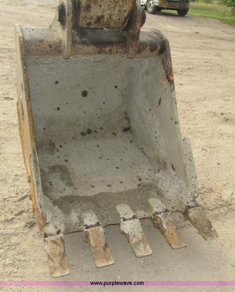 image for item H1186 Kobelco SK150LC excavator