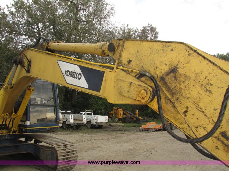 image for item H1186 Kobelco SK150LC excavator