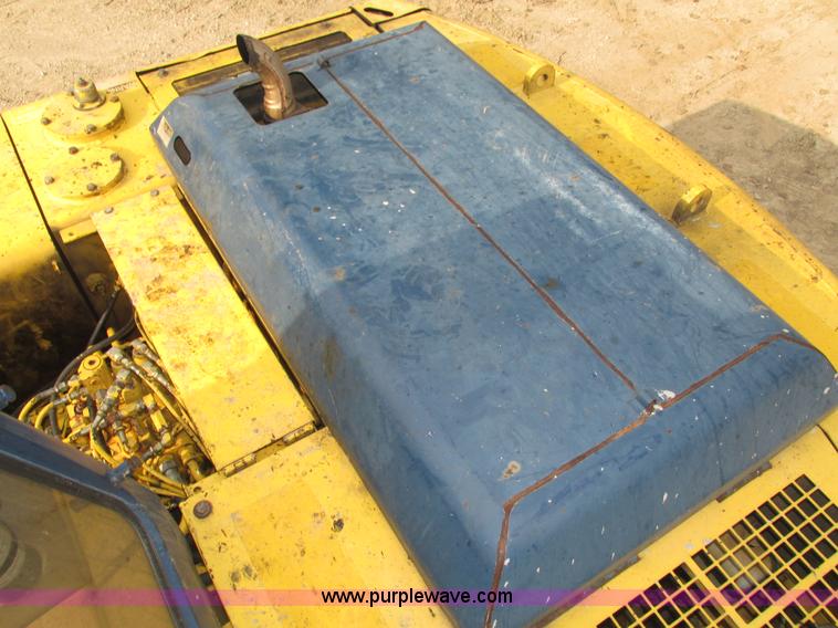 image for item H1186 Kobelco SK150LC excavator