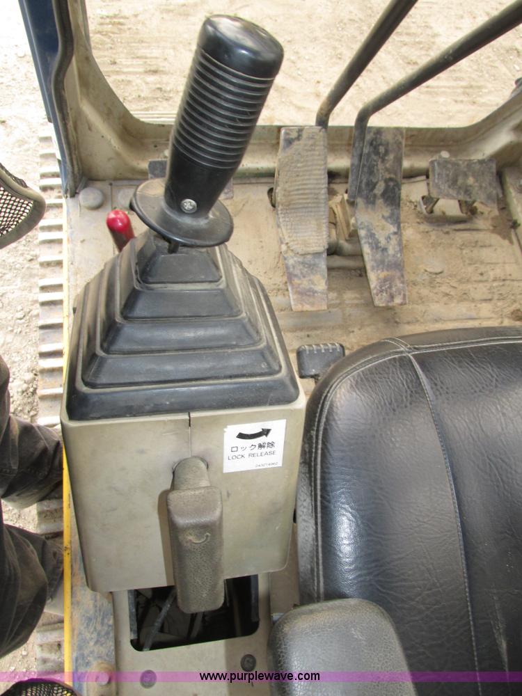 image for item H1186 Kobelco SK150LC excavator