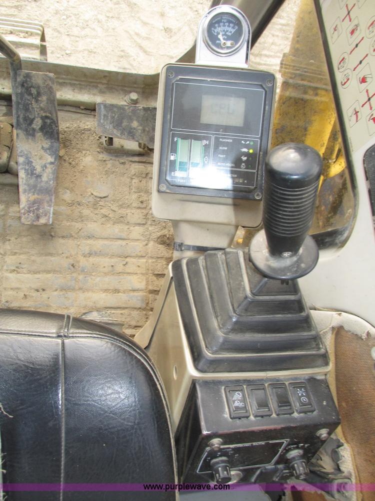 image for item H1186 Kobelco SK150LC excavator