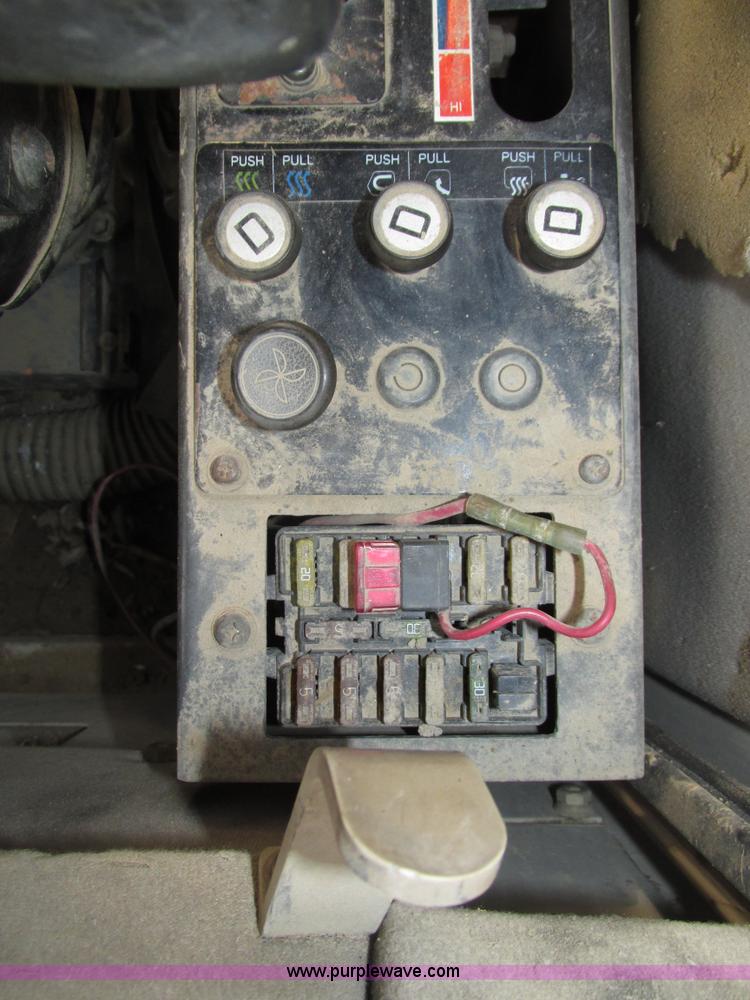 image for item H1186 Kobelco SK150LC excavator