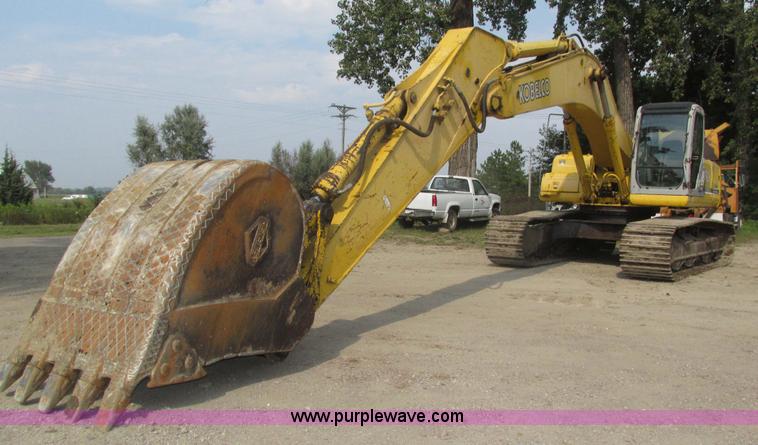 image for item H1187 2001 Kobelco SK330LC excavator