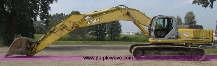 image for item H1187 2001 Kobelco SK330LC excavator