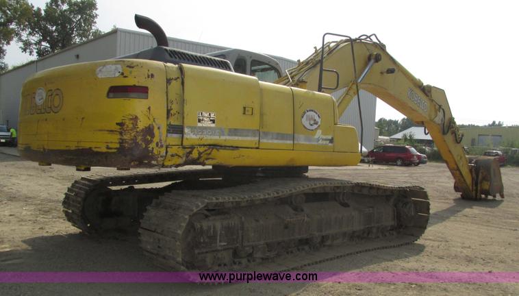 image for item H1187 2001 Kobelco SK330LC excavator