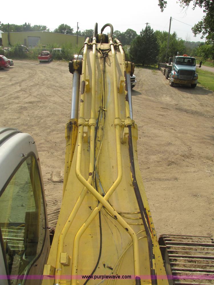 image for item H1187 2001 Kobelco SK330LC excavator