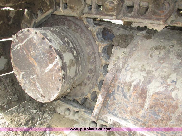 image for item H1187 2001 Kobelco SK330LC excavator