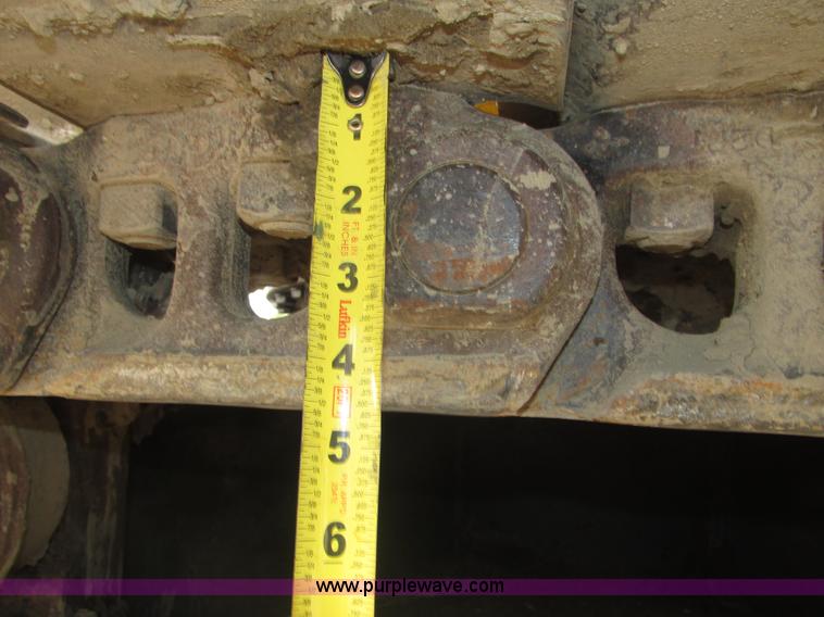 image for item H1187 2001 Kobelco SK330LC excavator