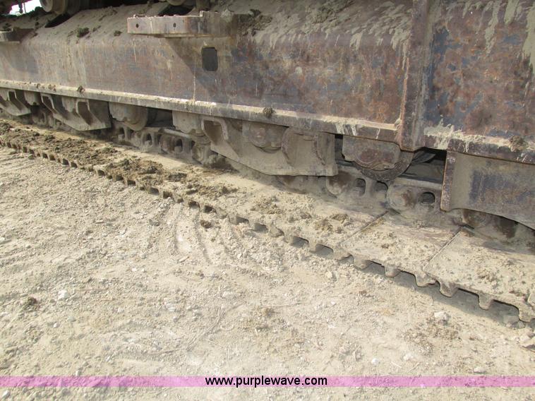 image for item H1187 2001 Kobelco SK330LC excavator