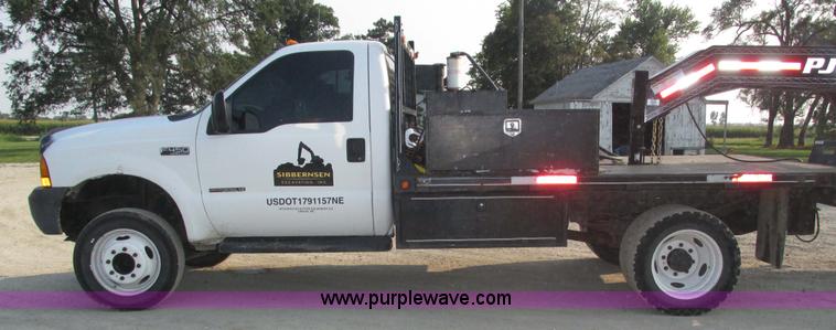 image for item H1191 1999 Ford F450 Super Duty flatbed truck