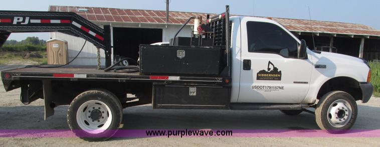 image for item H1191 1999 Ford F450 Super Duty flatbed truck