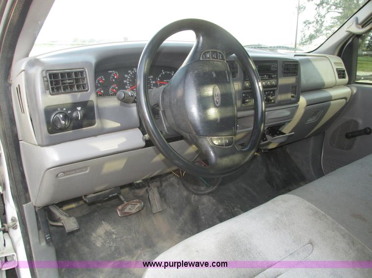 image for item H1191 1999 Ford F450 Super Duty flatbed truck