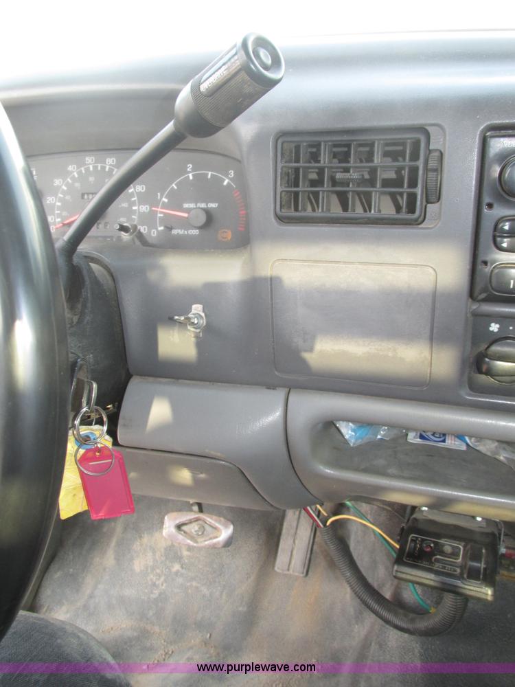 image for item H1191 1999 Ford F450 Super Duty flatbed truck