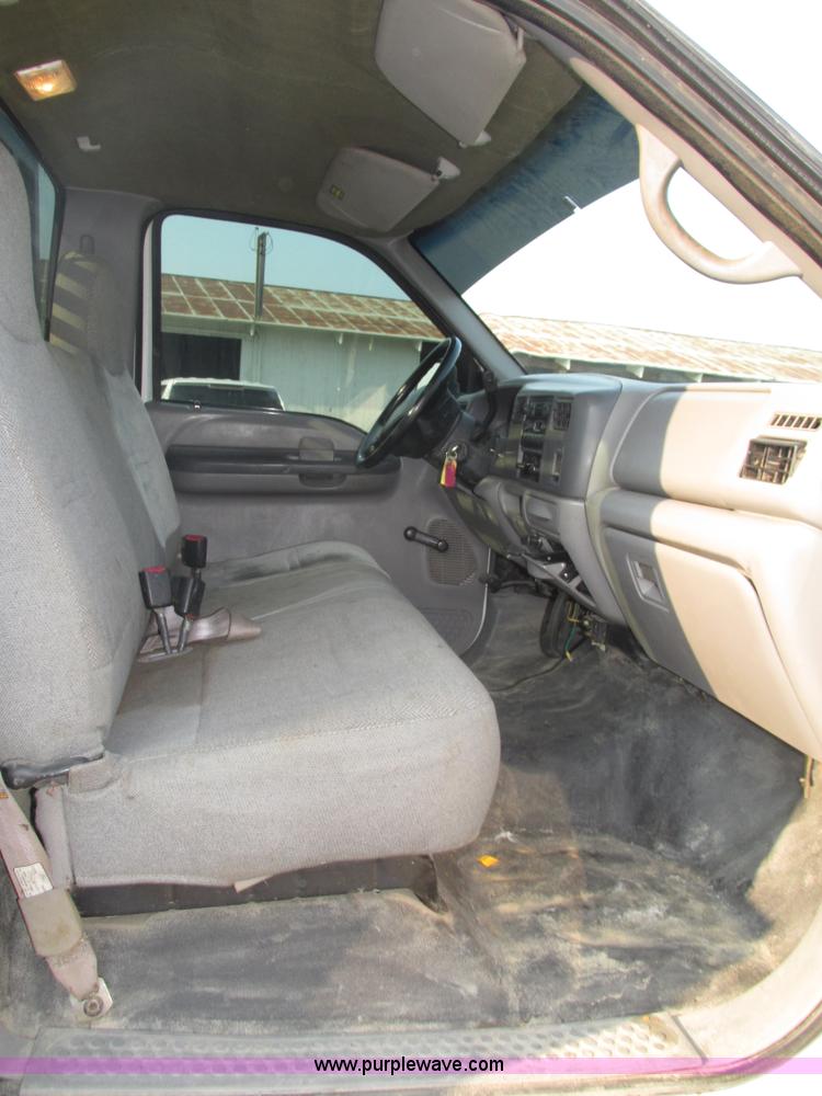 image for item H1191 1999 Ford F450 Super Duty flatbed truck