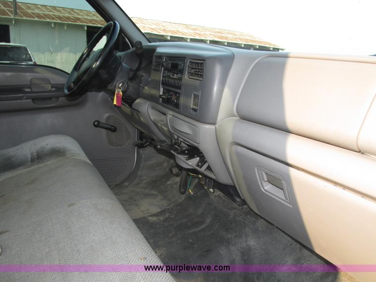 image for item H1191 1999 Ford F450 Super Duty flatbed truck